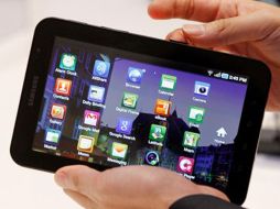 La compañía surcoreana planea doblar sus ventas de smartphones en todo el mundo hasta los 50 millones en 2012. ARCHIVO  /