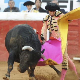 Pepe López logra lo más destacado en desangelada tarde en La México