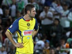 El jugador del América Miguel Layún en su último partido del torneo Apertura 2010. MEXSPORT  /