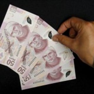 Cierran reservas de México en 113 mil 597 millones de dólares