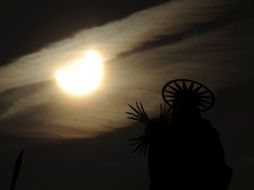 El fenómeno celeste se aprecia en Praga. Pudo observarse en gran parte de Europa y el Norte de África. EFE  /