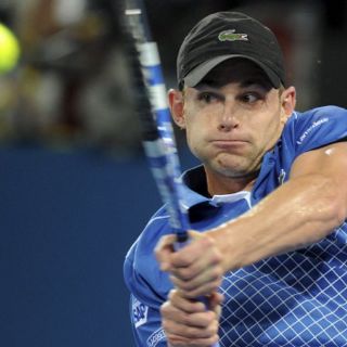 Roddick vence con claridad a Dolgopolov