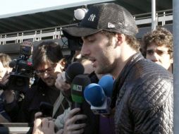 Gonzalo Higuaín en su regreso de Argentina. EFE  /