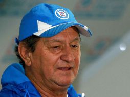Enrique Meza, director técnico del Cruz Azul. MEXSPORT  /