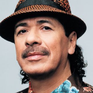 Carlos Santana se casa de nuevo