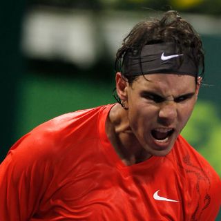 Nadal saca la garra y avanza a cuartos de final