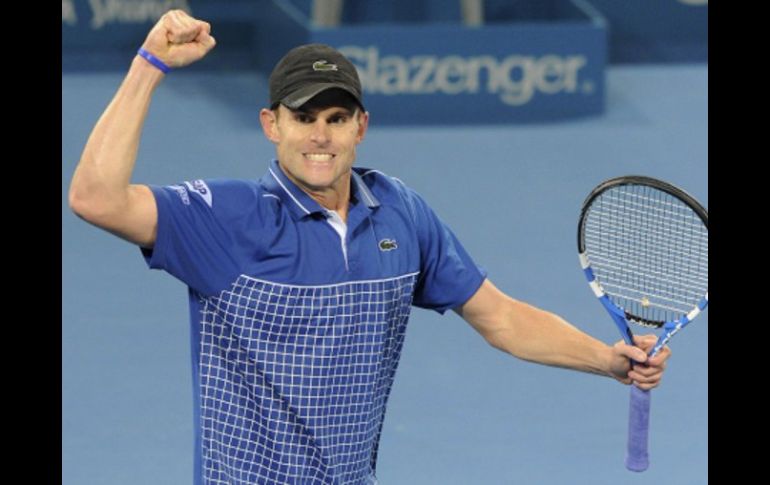 El tenista estadounidense celebra su victoria con la que se encuentra en las semifinales del torneo. EFE  /