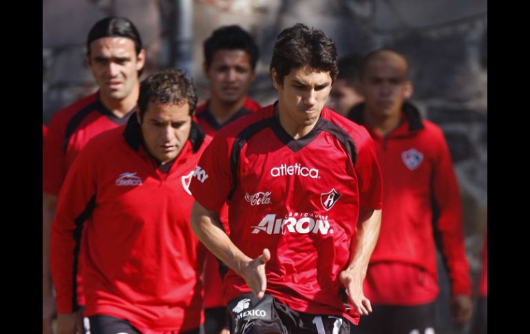 Entrenamiento de los rojinegros del Atlas, de cara al Clausura 2011. MEXSPORT  /