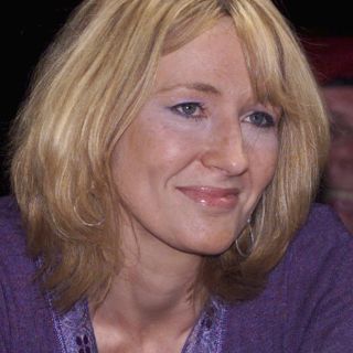 Juez de Nueva York desestima demanda por plagio contra autora de Harry Potter