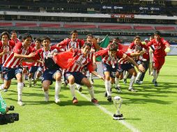 Los juveniles festejaron en el Estadio Azteca, sede de la final. MEXSPORT  /