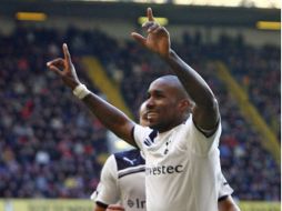 Jermain Defoe celebrando sus anotaciones. AP  /