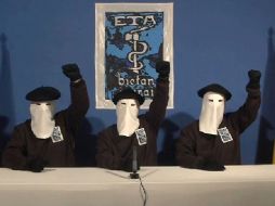 Los miembros de ETA difundieron un video con su posicionamiento a la par del comunicado. AFP  /