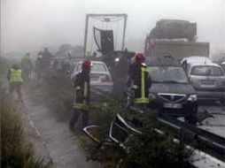 La imprudencia de los automovilistas deja cada vez más muertos. EFE  /