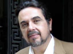 Díaz-Vélez ha publicado una docena de libros y ganado premios de literatura en varias ocasiones. ESPECIAL  /