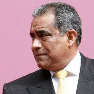 Critica Raúl Vargas desabasto en Seguro Popular