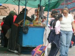 Hoy continuó la venta de la llamada comida ‘chatarra’. S. NÚÑEZ  /