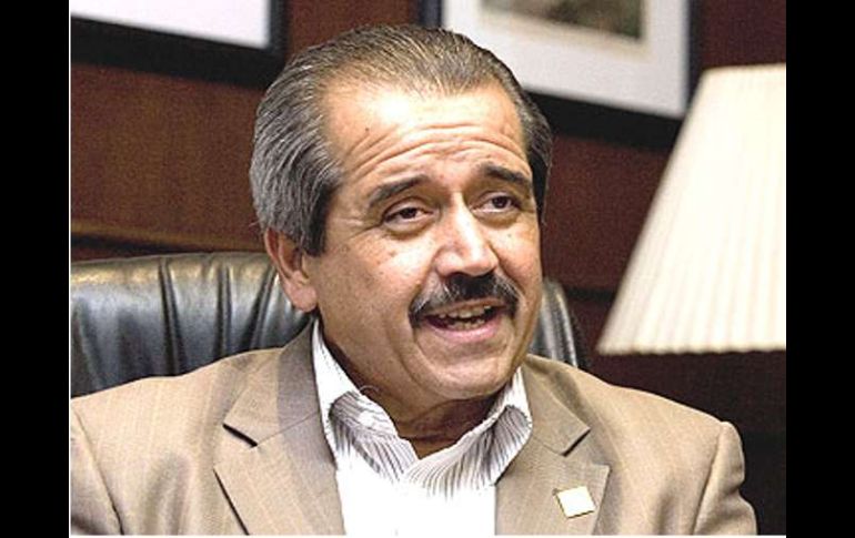 José Angel Córdova, secretario de Salud, estima que en 2011 las necesidades médicas quedarán cubiertas. EFE  /