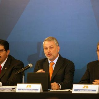 Gobierno del Estado cuenta con mil 600 MDP para obras de 2011