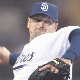 Trevor Hoffman se retira como el rey de los rescates