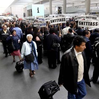 Bancomext venderá aviones de Mexicana