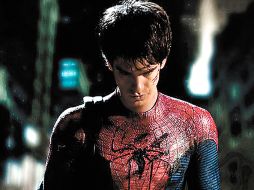 En la imagen Garfield aparece con el traje del trepamuros. EL UNIVERSAL  /