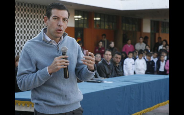 Miguel Castro aseguró que los vehículos que no tengan actividades oficiales durante el fin de semana, no deberán circular. S. NÚÑEZ  /