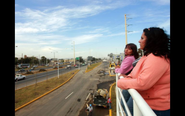 Pasados 13 meses desde el inicio de las obras, se inauguró el nodo que facilita la circulación en el Oriente del Periférico. A. GARCÍA  /
