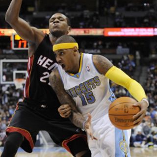 Los Nuggets vencen a Miami