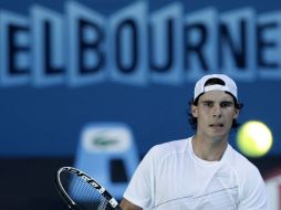Rafael Nadal sigue preparándose en Melbourne para el abierto australiano. EFE  /