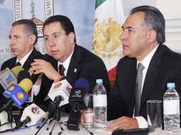 Autoridades estatales anunciaron que continuará la coordinación entre los tres poderes  para dar con el paradero de los asesinos. NTX  /