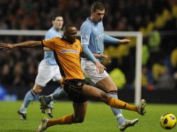 Con el resultado de hoy el City le sacó un punto de ventaja a Manchester United. REUTERS  /