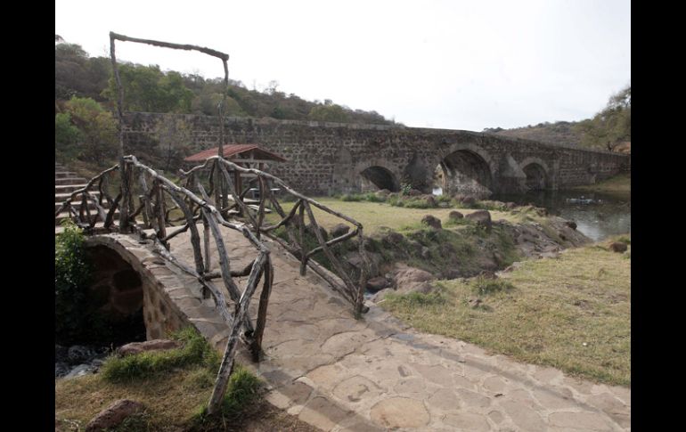El Parque Bicentenario Puente de Calderón acogerá la enorme maqueta creada por profesores y alumnos de la ENSJ. A.CAMACHO  /