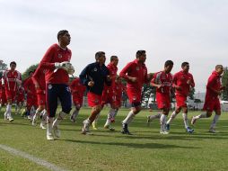 Chivas cuenta con plantel completo para enfrentar a Monarcas. ESPECIAL  /