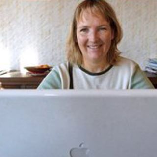 Más de la mitad de los cibernautas en EU utilizan Wikipedia