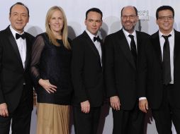 Los productores de The Social Network, de izquierda a derecha, Spacey, Chaffin, Brunetti, Rudin y De Luca. AP  /