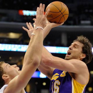 Clippers gana el duelo de angelinos a unos confiados Lakers