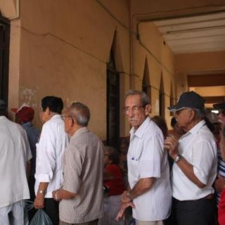 Jubilados recibirán sólo 40% de su salario