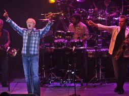 Rock, amor y nostalgia. Chicago llenó de buena vibra el Auditorio Telmex en el show que ofrecieron ayer por la noche. S. NÚÑEZ  /