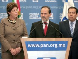 El líder nacional del PAN, Gustavo Madero aceptó realizar una consulta entre los mexiquenses para calibrar la alianza con el PRD. NTX  /