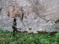El equipo de científicos japoneses, que se encuentra investigando en la zona desde agosto pasado. EFE  /