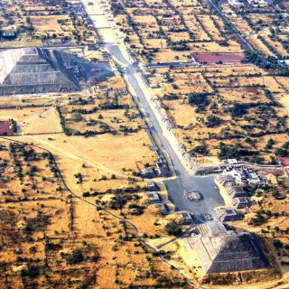 Celebran centenario de exploraciones de Teotihuacán