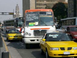 Algunos transportistas piden una prórroga para presentar sus propuestas de proveedores de prepago. ARCHIVO  /
