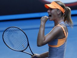 Reacción de la rusa Maria Sharapova tras ganar ante Virginie Razzano. EFE  /