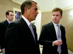 El presidente de la Cámara de Representantes, el republicano John Boehner, sale hoy del recinto legislativo. AFP  /