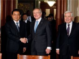 El presidente Hu Jintao en su visita por el Capitolio. REUTERS  /