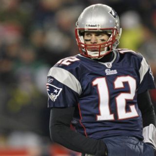Brady tendrá cirugía en el pie