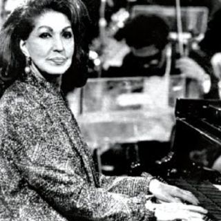 Rinde Conaculta homenaje a Consuelo Velázquez a seis años de su muerte