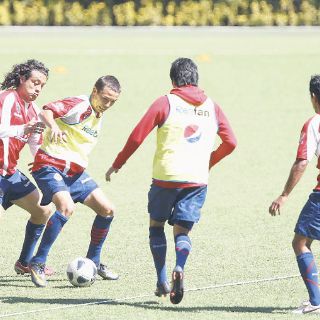 Los jugadores no querían cerrar puertas: Alberto Medina