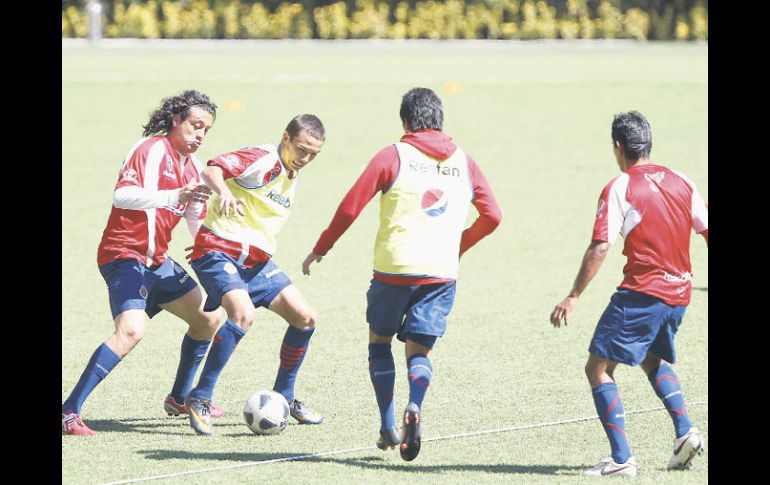 Chivas cerró ayer su preparación para enfrentar hoy al San Luis en el Estadio Omnilife. E. PACHECO  /