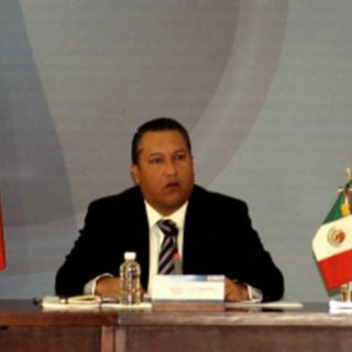 Llega Blake Mora a Hermosillo para hablar de mando único policial